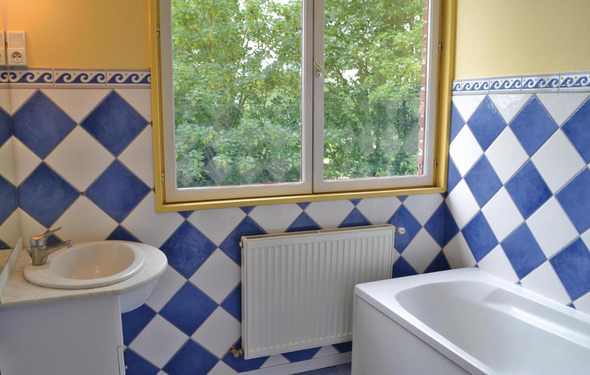 Pet Friendly Home In Quiestede With Kitchen Extérieur photo